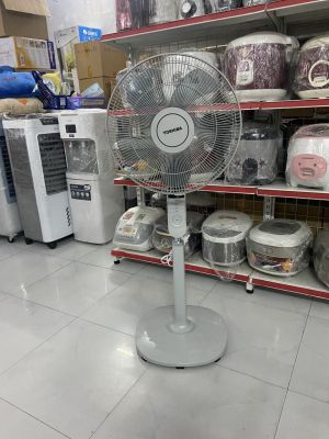 Quạt đứng Toshiba F-LSA20(H)VN xám có remote - Hàng trưng bày