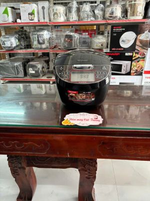Nồi cơm điện tử Sharp 1.8 lít KS-COM193EV màu trắng và màu đen, hàng chính hãng - Hàng trưng bày